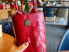 -星巴克(上海虹桥新天地二店)