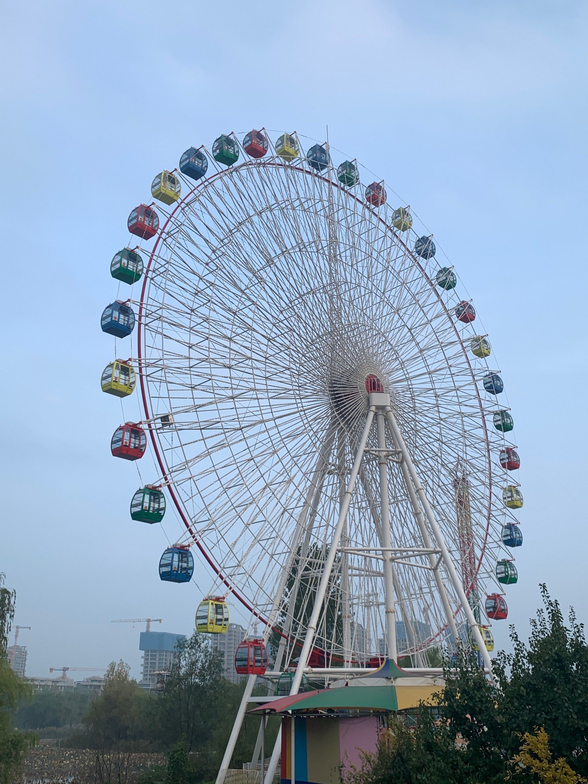 是谁还没来坐摩天轮🎡
