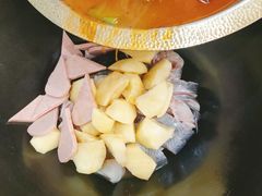 -老刘生态大鱼坊铁锅炖鱼(赛马场店)