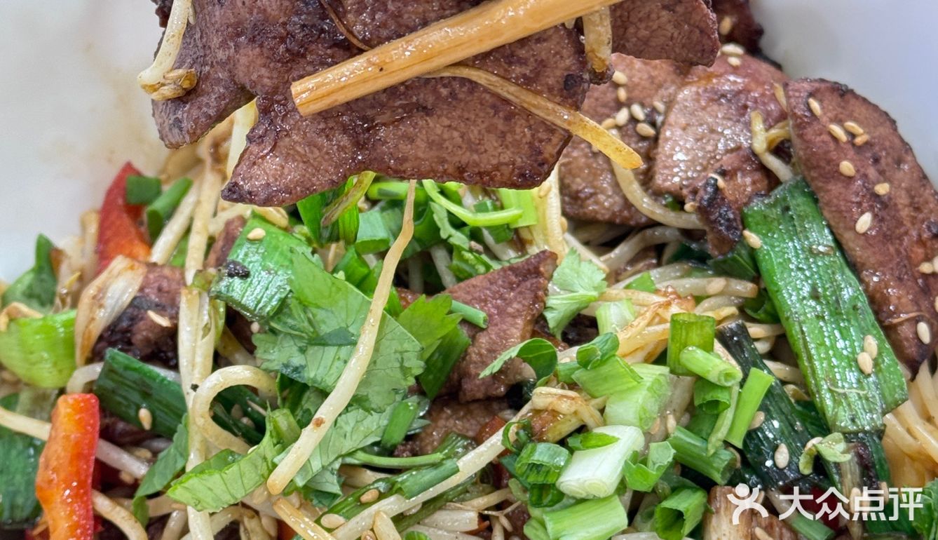 开业大酬宾！免费续面！吃到手软！💥🍲