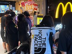 -麦当劳(中山公园龙之梦店)