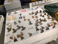-Vivienne Westwood(上海来福士广场店)