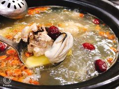 -濠轩阁特色生蚝火锅(水湾路店)