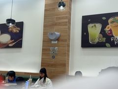 -佰搭果·广式茶餐厅(西华路店)