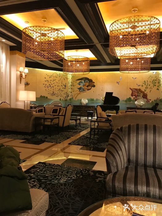大连一方城堡豪华精选酒店大堂吧大堂图片