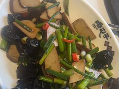 -咱屯子铁锅炖直营店(保利店)