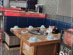 -山河屯铁锅炖·非遗东北菜(南山店)