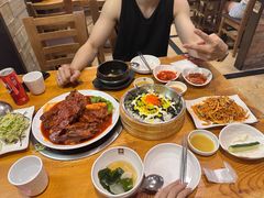 -喇喇排骨火锅·传统韩式脊骨汤(望京西园总店)