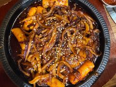 -明洞阿姨·韩式酱蟹烤肉·创意料理(三元桥店)