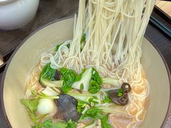 -粉观右江西鲜辣米粉(天地店)