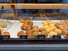 -Dough&Joe团憩(瑞虹天地月亮湾店)