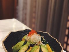 牛油果鲑鱼沙拉-月下料理(楷林IFC店)