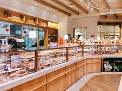 面包甜点陈列柜-巴黎贝甜(阳光上东店)