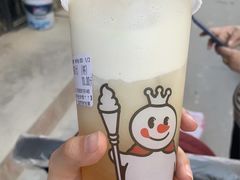 芝士奶盖绿茶-蜜雪冰城(三岔街湖滨店)