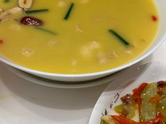 现炖土鸡汤-辣公子·千岛湖私房菜(滨江店)