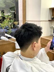 -MARTIN'S BARBER SHOP男士理发馆