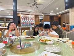 -鹏城人家海鲜酒家·23年老字号(较场尾店)
