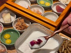 -良米山·云南野生菌过桥米线(上海首店)