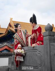 -都市丽人婚纱摄影