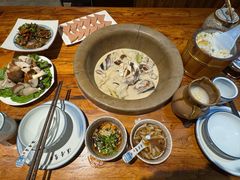 -滇香肴·云南菜蒸汽石锅鱼(云南北路店)