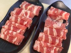 -牛里牛气· 榴莲海鲜鲜牛肉自助火锅·烤肉(华南城店)