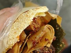 -老鼓楼麻辣烫夹馍