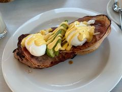 -Bully Hayes Restaurant & Bar