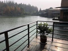 -上海怡沁园度假酒店
