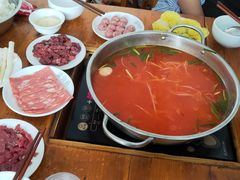-苗伯妈酸汤火锅