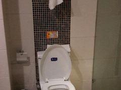 -豪泰168酒店(无锡上马墩靖海地铁站店)