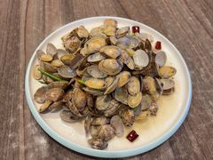 -今鲜源酒店·海鲜锅贴青岛菜(新湛路店)