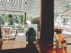 大堂-Local泰莲庭(虹鳟鱼店)