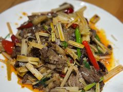 -大众跷脚牛肉馆·非遗传承单位(峨眉山店)