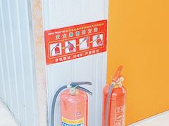 -安东易迷你自助仓储寄存仓库(杨浦店)