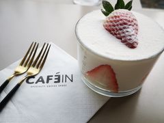 鲜奶油草莓蛋糕-CAFE'IN精品咖啡体验空间(小寨店)