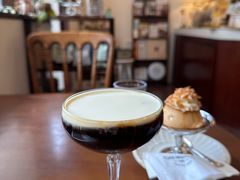 -Café Monson