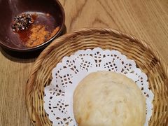 现烤玫瑰鲜花饼-刀小蛮半只鸡过桥米线(家乐福四元桥店)