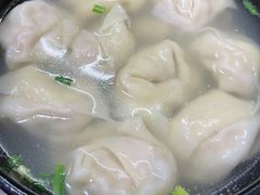 三鲜大馄饨-万寿斋(山阴路店)
