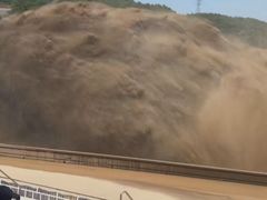 -黄河小浪底水利枢纽风景区