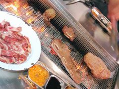 -马路牙子烧烤音乐酒馆(望京店)