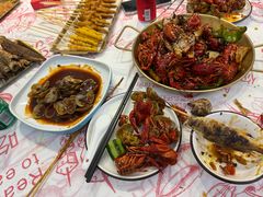 -老班长·小龙虾·鲜货烧烤大排档(金街美地店)