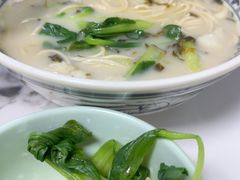 -明呈黄鱼面馆(斜土路店)