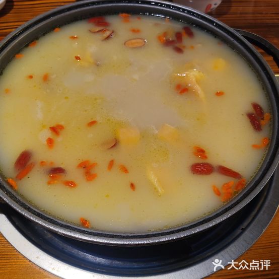 劳记猪肚鸡(城东店)