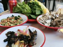 -毛辣果·贵州红酸汤牛肉火锅(西单店)