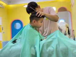 -爆米花儿童美发乐园