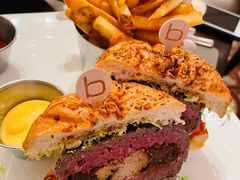 -db Bistro & Oyster Bar by Daniel Boulud(滨海湾金沙店)