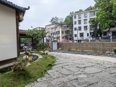 -湘力力小院·鱼汤泡饭(枫林路店)
