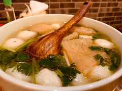 香菜鱼丸汤-双塔老饭店