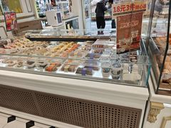 -85度C(生甜甜圈研究工坊·上海平凉店)