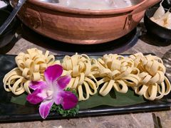 -三人行骨头王火锅(长寿店)